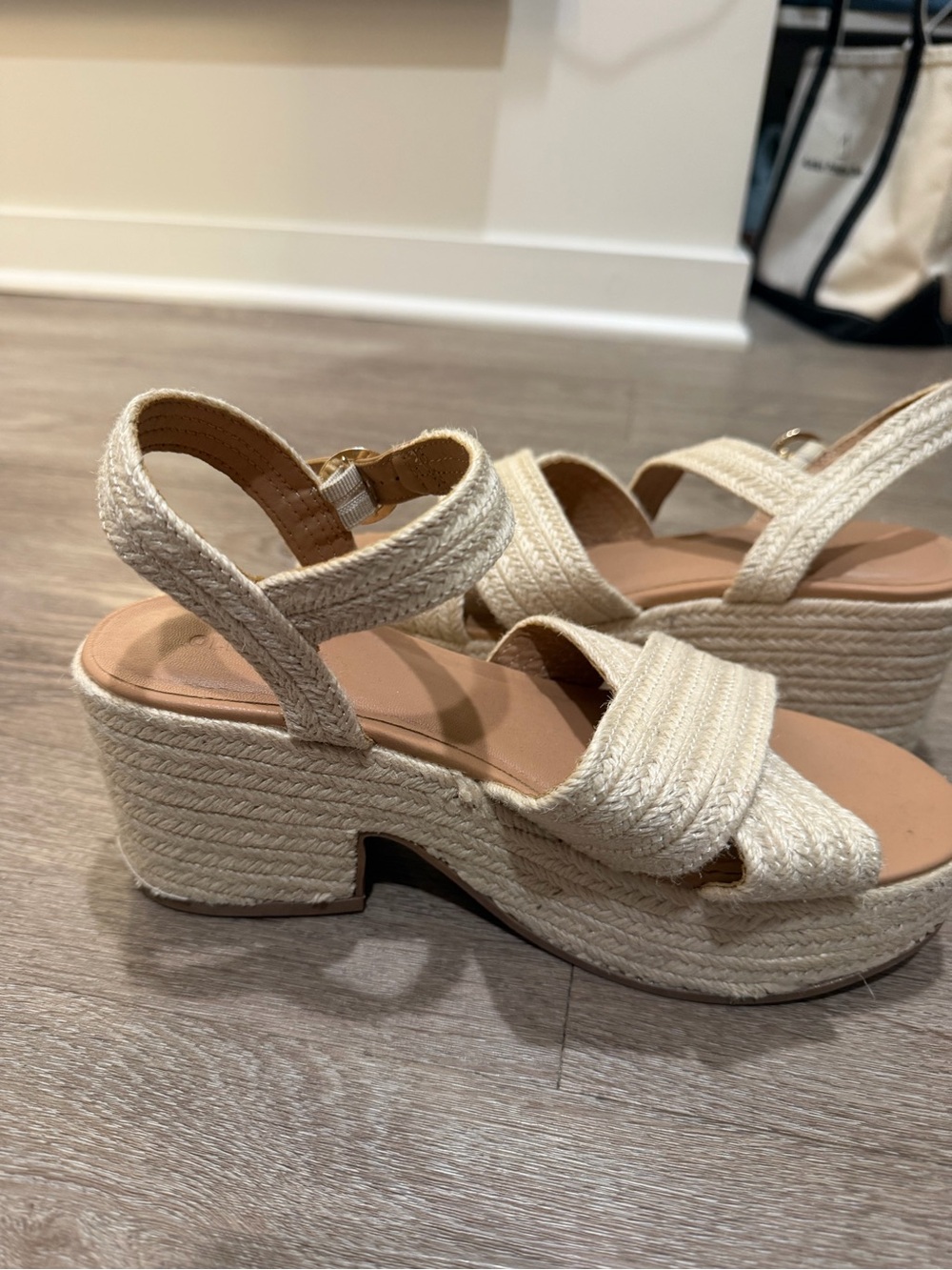 Old Navy Cream Espadrille Wedge Sandals. Never worn
